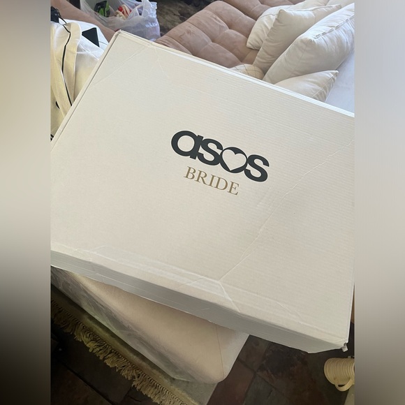 NWT - ASOS Edition Curve Avery lace cut work embroidered midi wedding dress - Picture 8 of 9